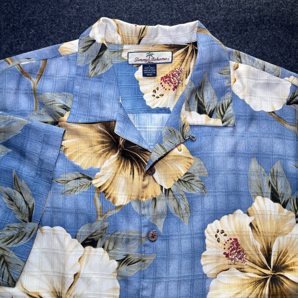 Tommy Bahama Shirt Mens L Blue Excellent Silk Floral Hibiscus Camp Button Down